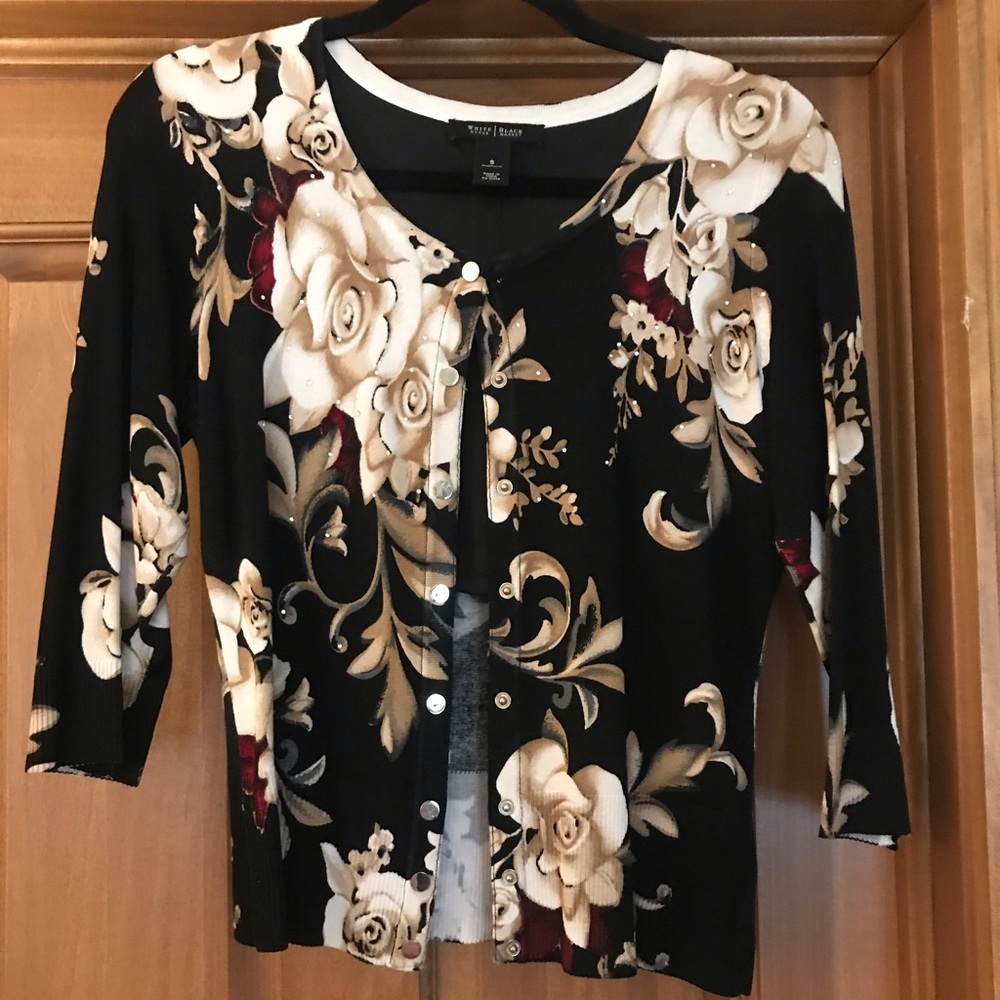 White House Black Market Floral Cardigan snap